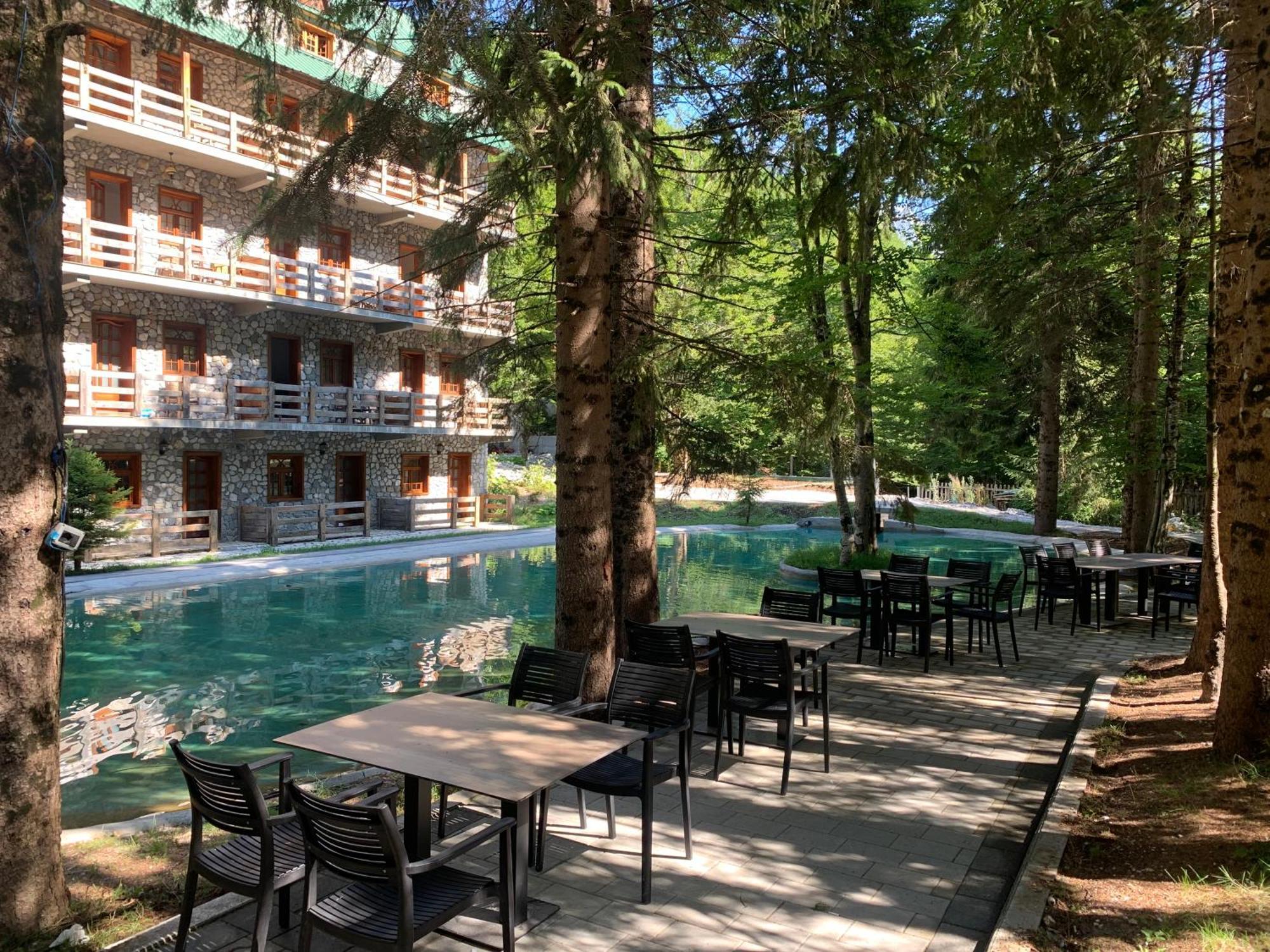 Hotel Fusha E Gjese Valbone Eksteriør billede